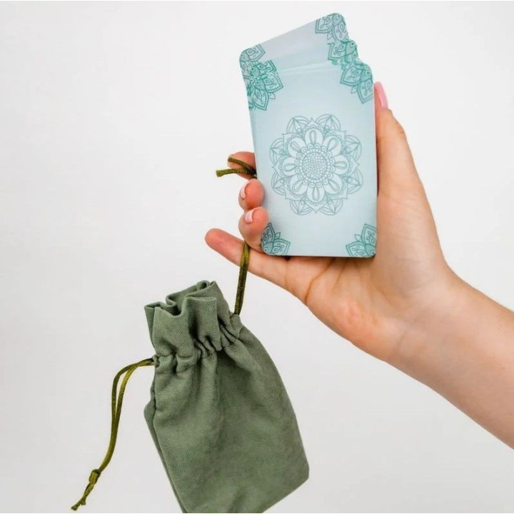 Метафоричні карти «Афірмації. Достаток». Надія Левіна