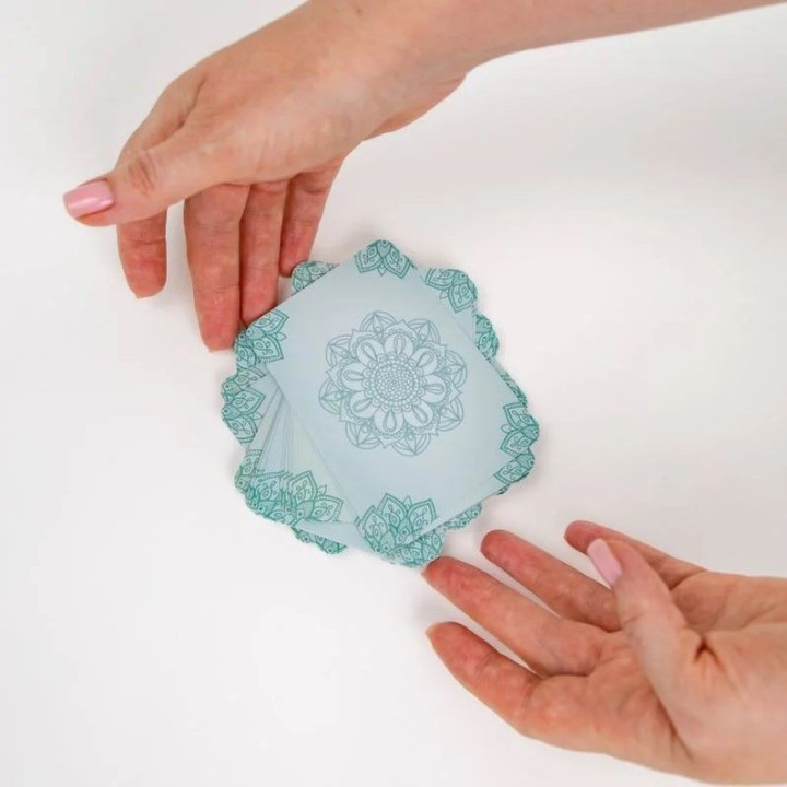 Метафорические карты «Афирмации. Изобилие». Надежда Левина